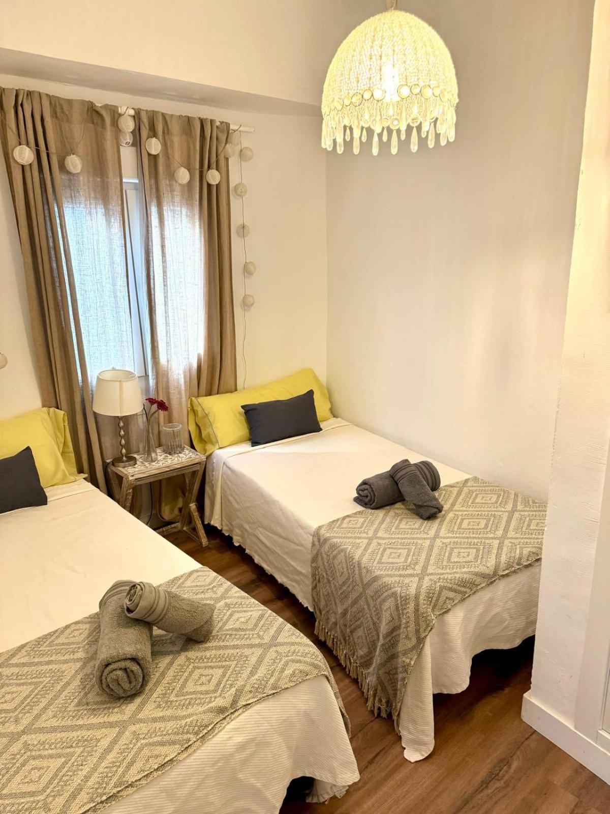 Apartamento El Rincon Del Arte Granada Centro & Desayuno Incluido ภายนอก รูปภาพ